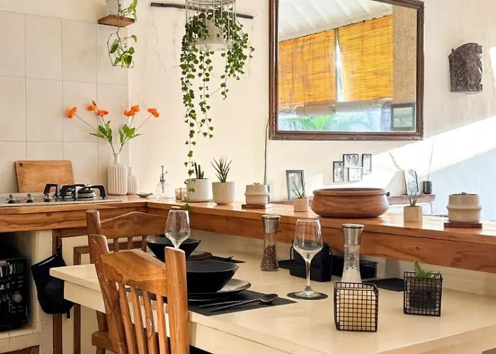 Charming 2br Quiet Near Villa Seminyak (Bali)