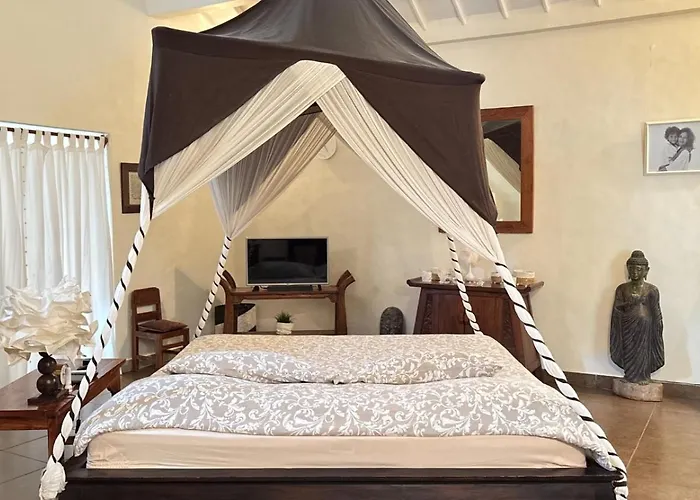 Villa Charming 2br Quiet Near *
