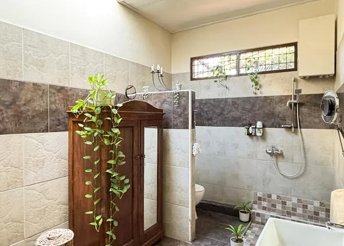 Charming 2br Quiet Near Seminyak (Bali)